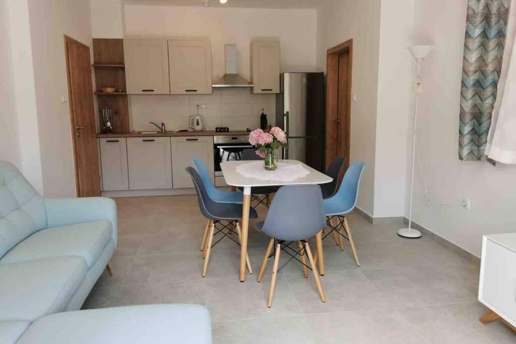 Deluxe Apartman “ Koromacna” Kneza Luaran gambar
